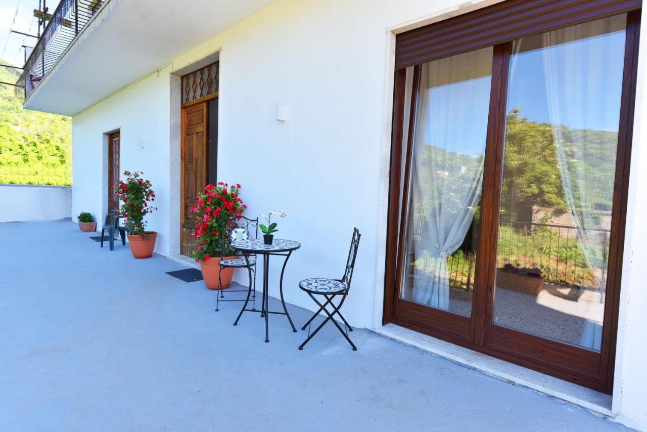 Ferienwohnung La Terrazza Sugli Dei Pianillo Exterior foto